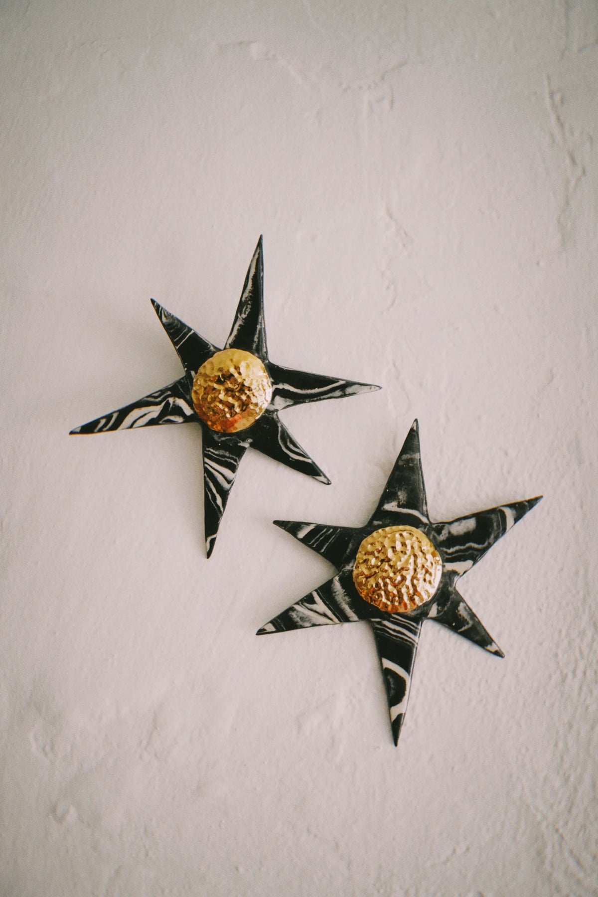 Wallflower Duo in Carbon by Tantri Mustika