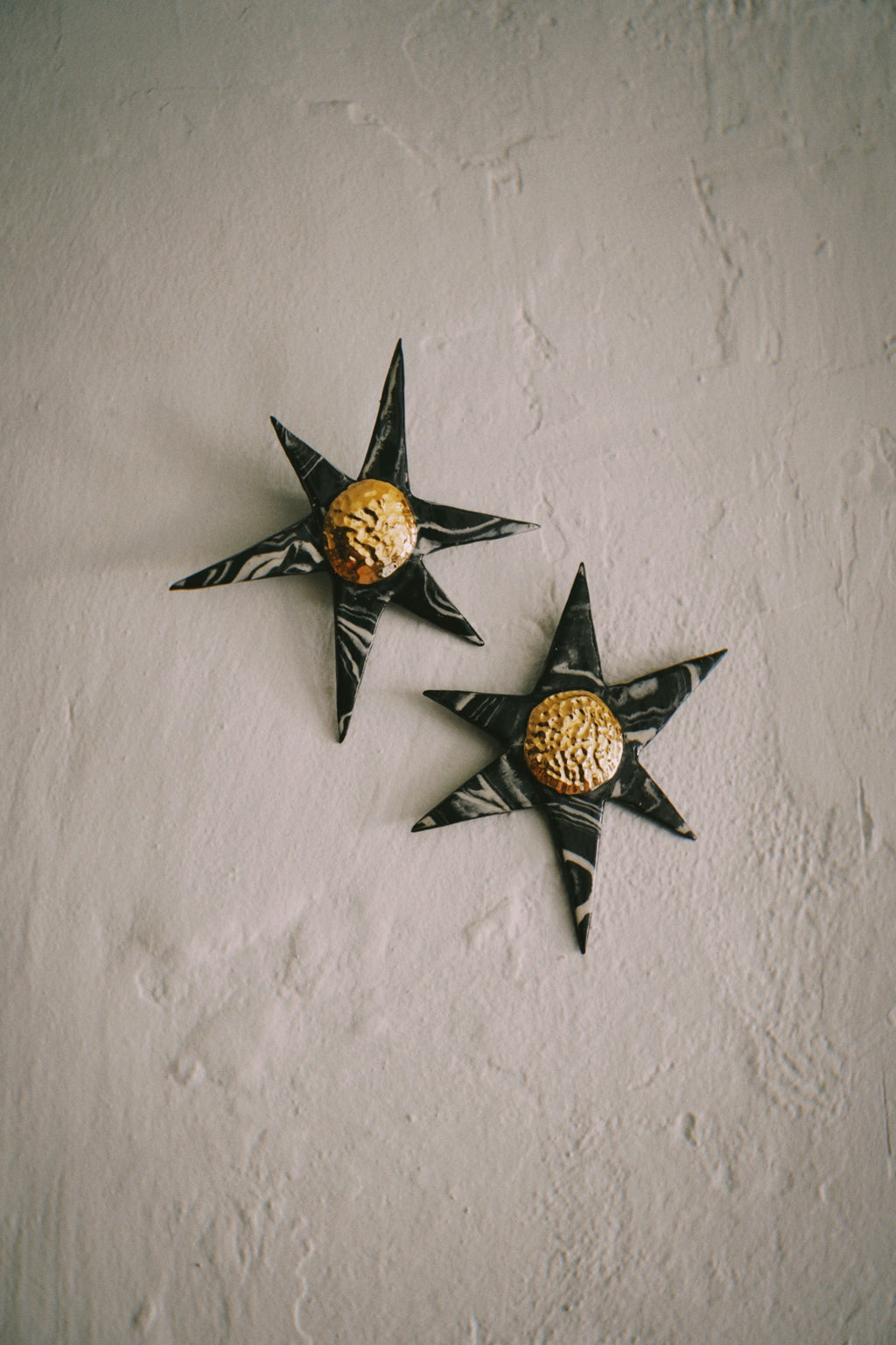 Wallflower Duo in Carbon by Tantri Mustika
