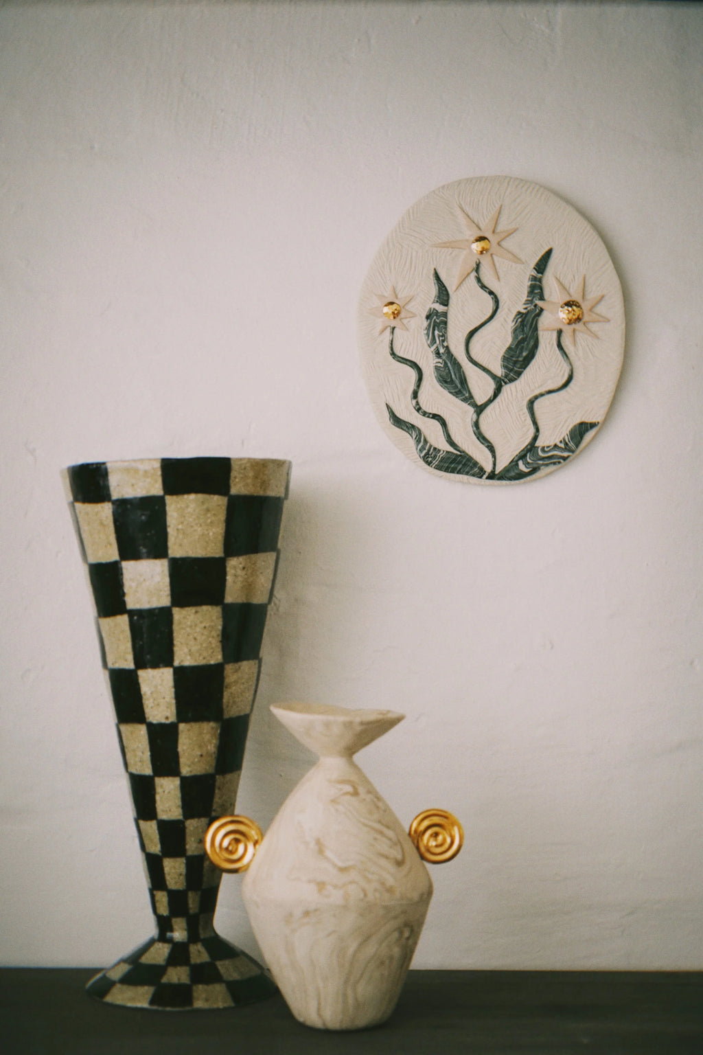 Ukiran Bunga Wall Piece No. 3 by Tantri Mustika