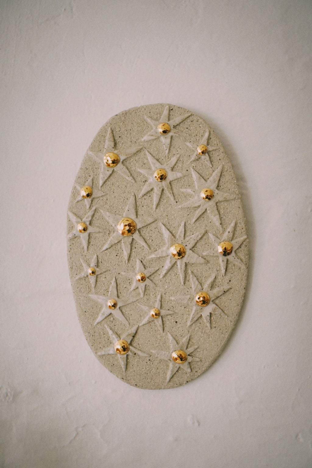Ukiran Bunga Wall Piece No. 1 by Tantri Mustika