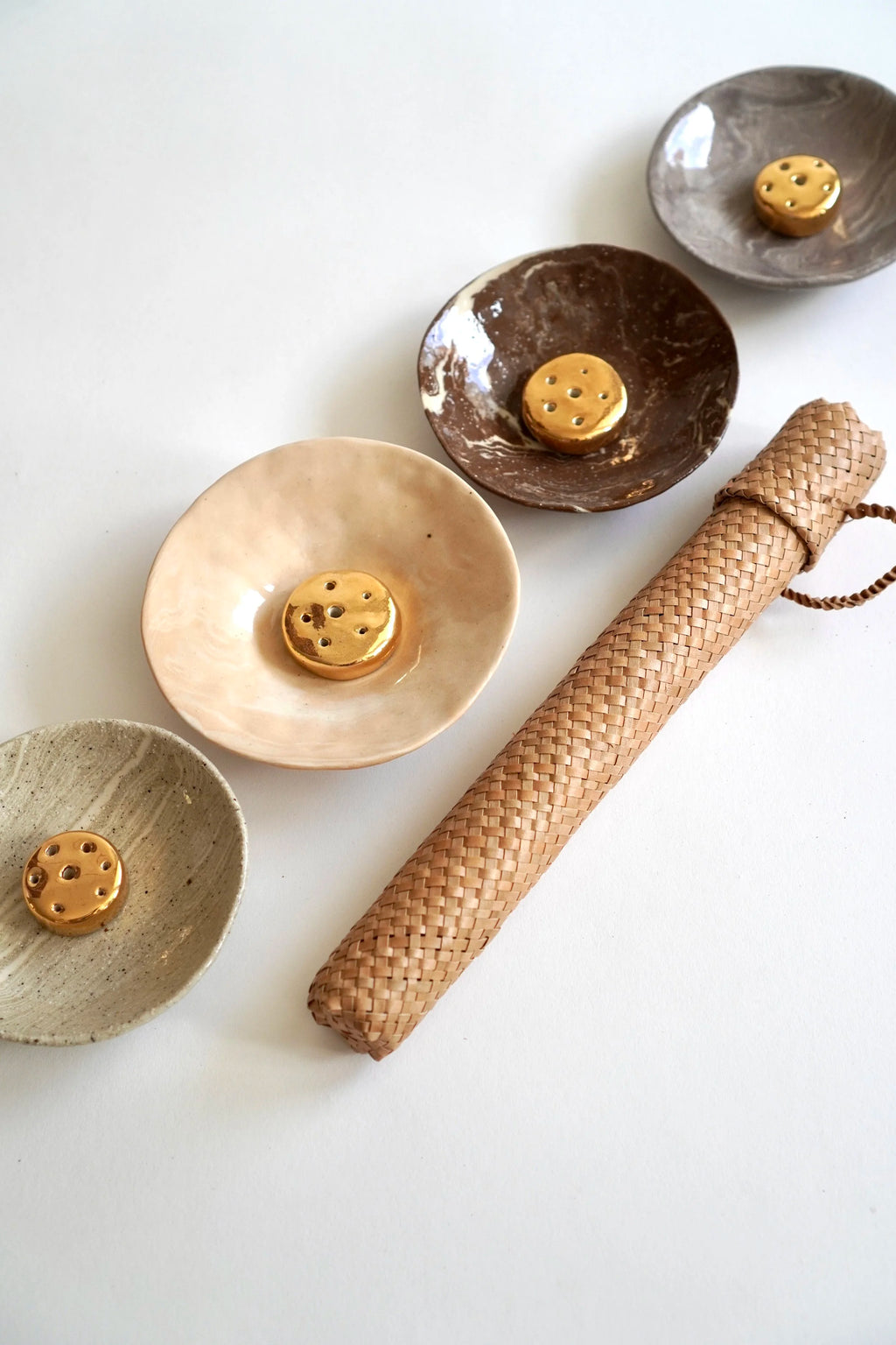 Incense Bowl Gift Pack in Oat by Tantri Mustika
