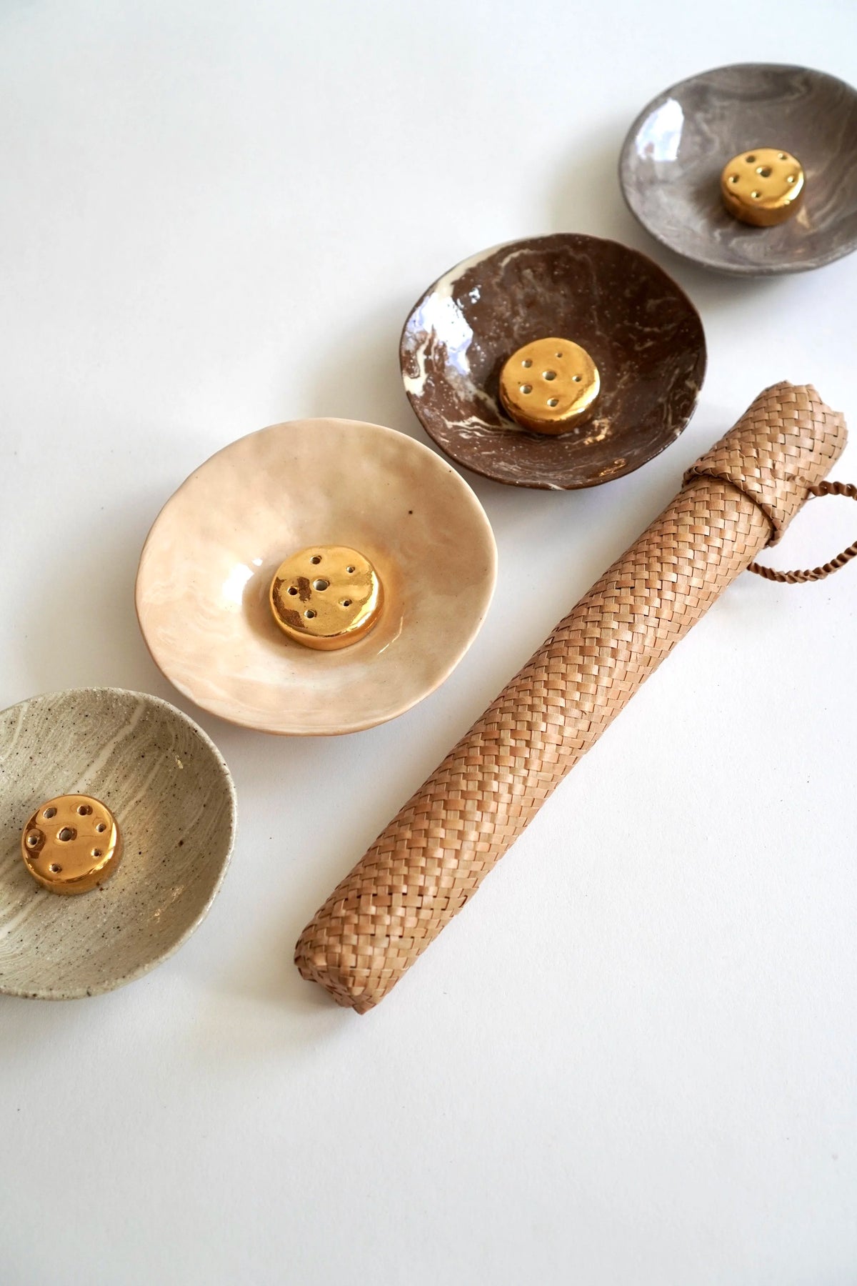 Incense Bowl Gift Pack in Oat by Tantri Mustika