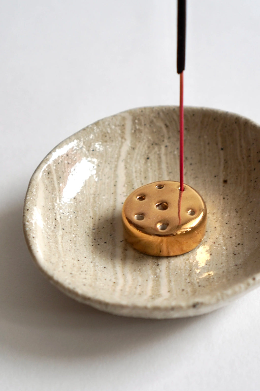Incense Bowl Gift Pack in Oat by Tantri Mustika