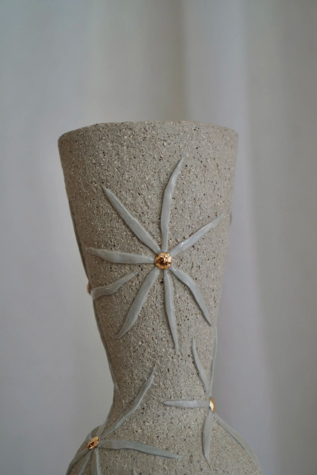 Ukiran Bunga Vase by Tantri Mustika