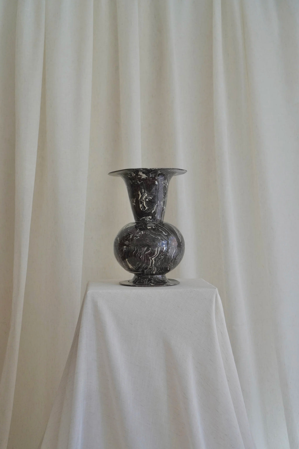 Marbled Relic Vase in Carbon Black by Tantri Mustika