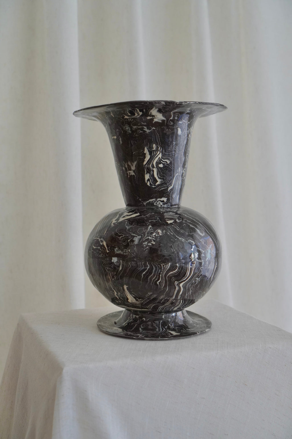 Marbled Relic Vase in Carbon Black by Tantri Mustika