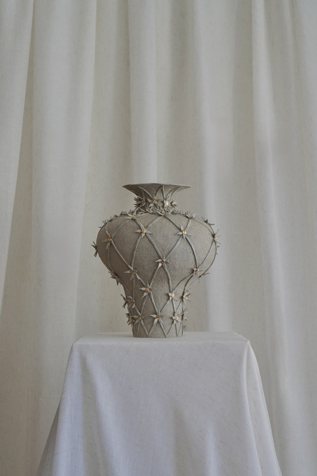 Lattice vessel by Tantri Mustika, Synthesis 2026